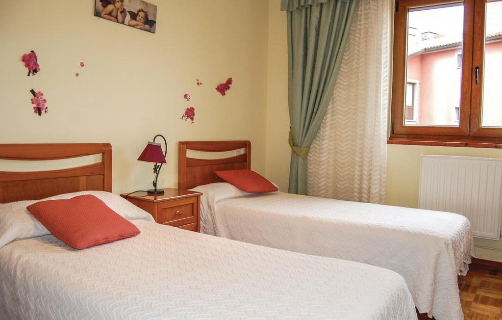 Casa Montse - Derecha Apartment Коломбрес Екстериор снимка